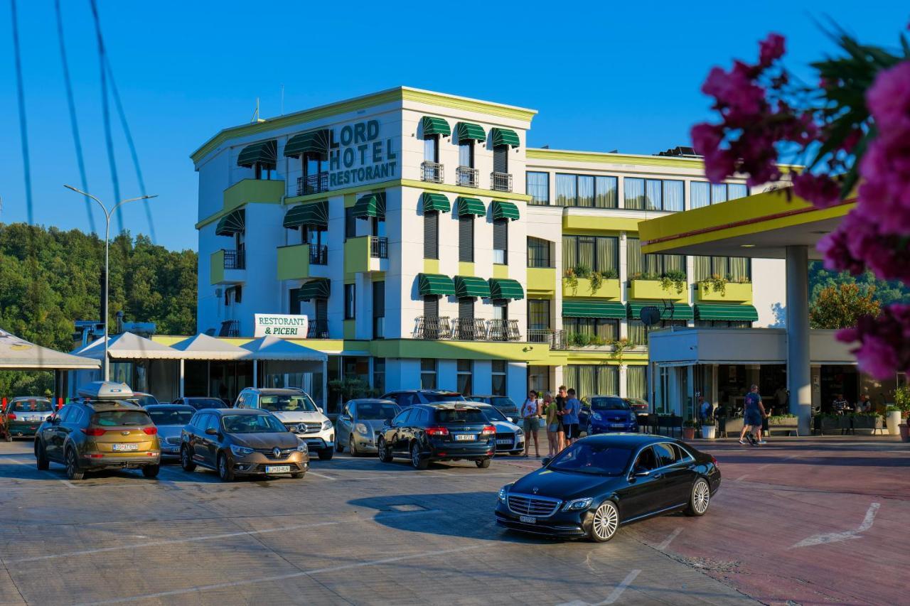 Lord Hotel Tirana Kültér fotó